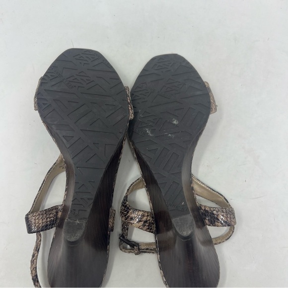Anne Klein T strap heel sandals snake print size 9 - Picture 6 of 6